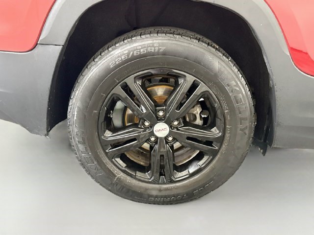 Used 2020 GMC Terrain SLE FWD image 32