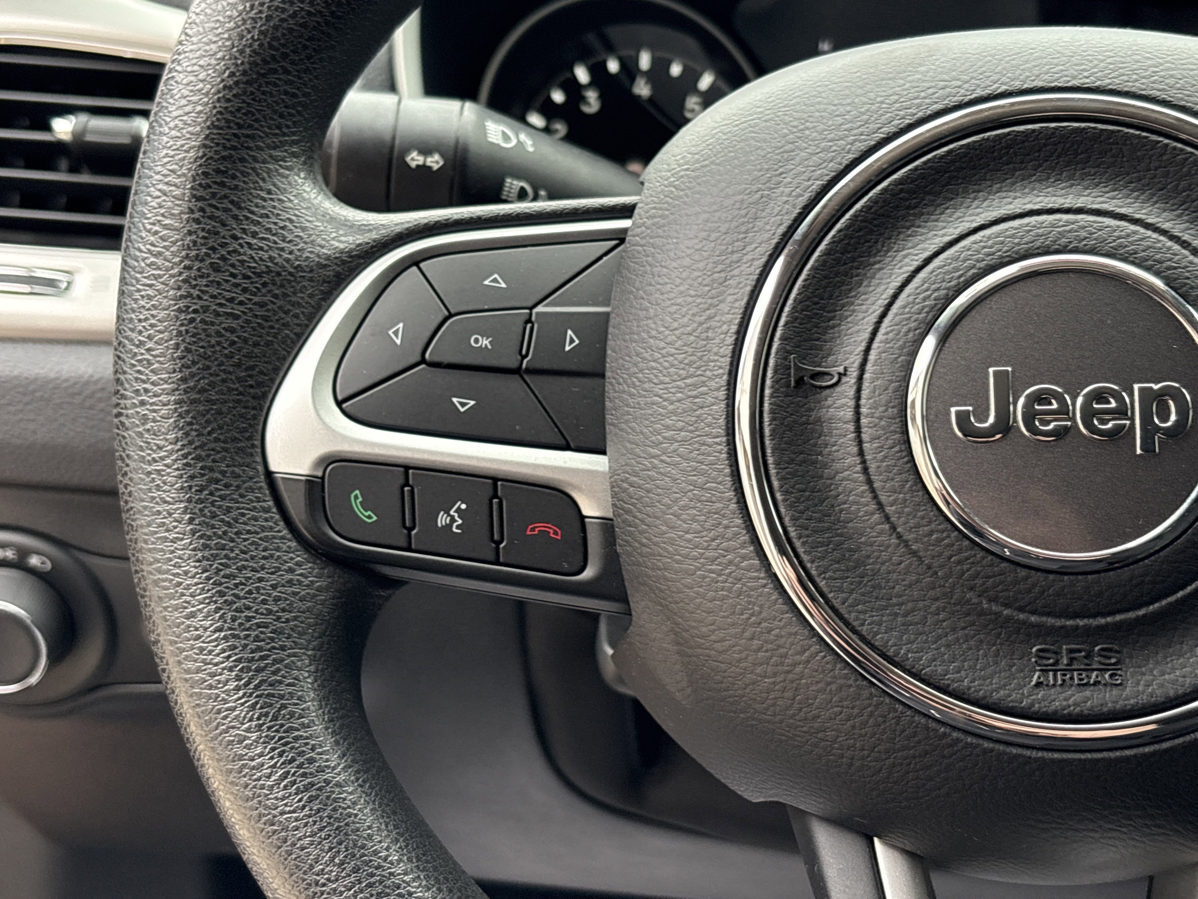 Used 2018 Jeep Compass Sport image 19