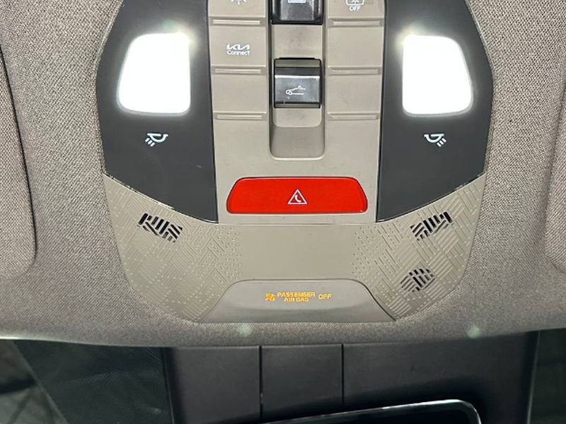 Used 2025 Kia EV9 Wind image 39