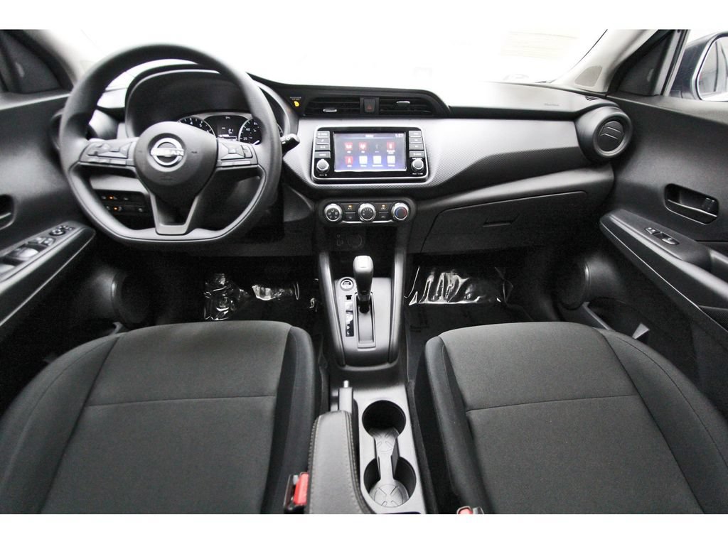 Certified 2025 Nissan Kicks Play S FWD image 7