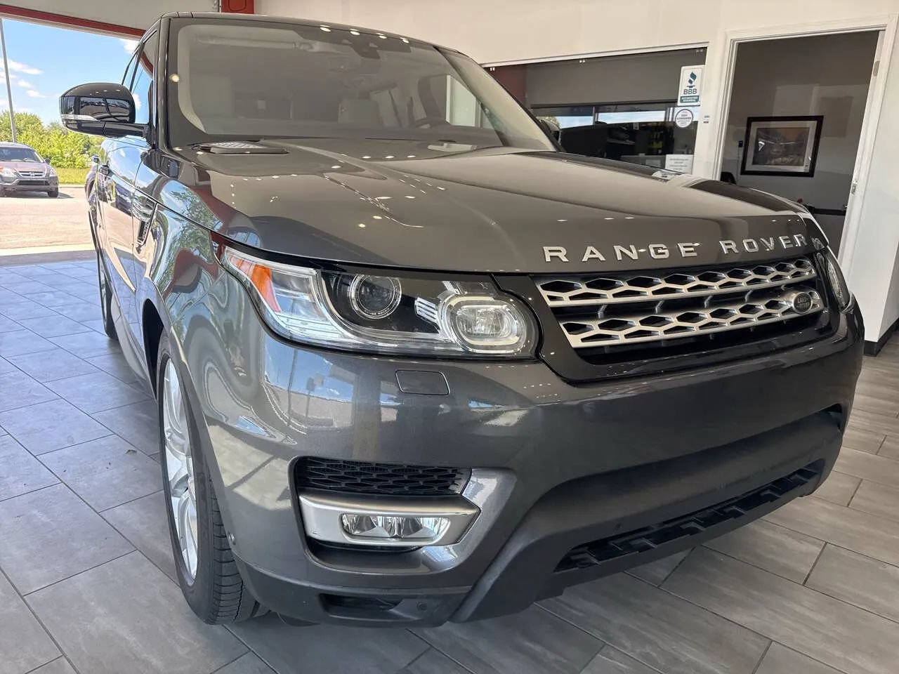 Used 2017 Land Rover Range Rover Sport HSE AWD/4WD image 1