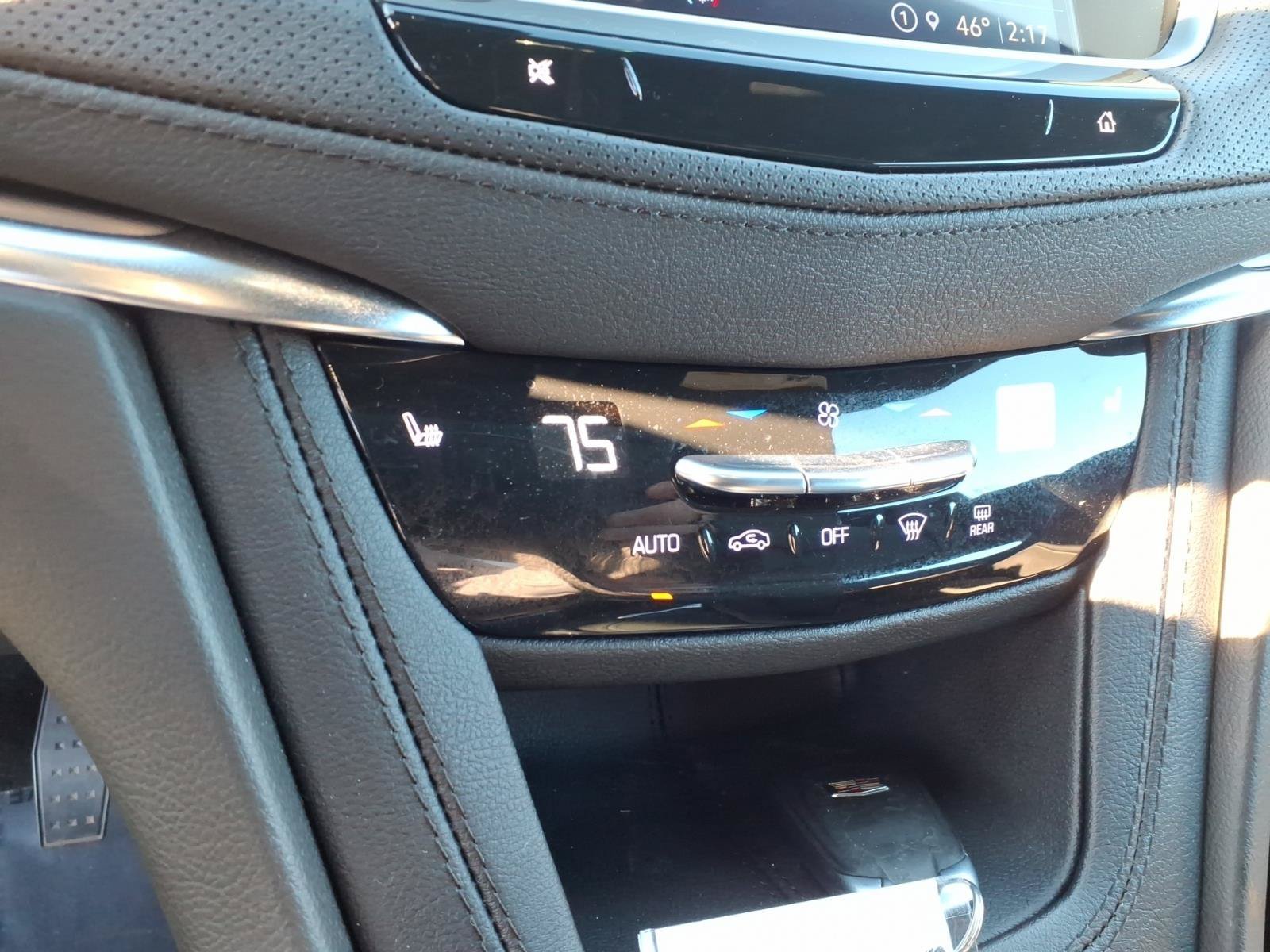 Certified 2023 Cadillac XT5 Premium Luxury AWD/4WD image 28
