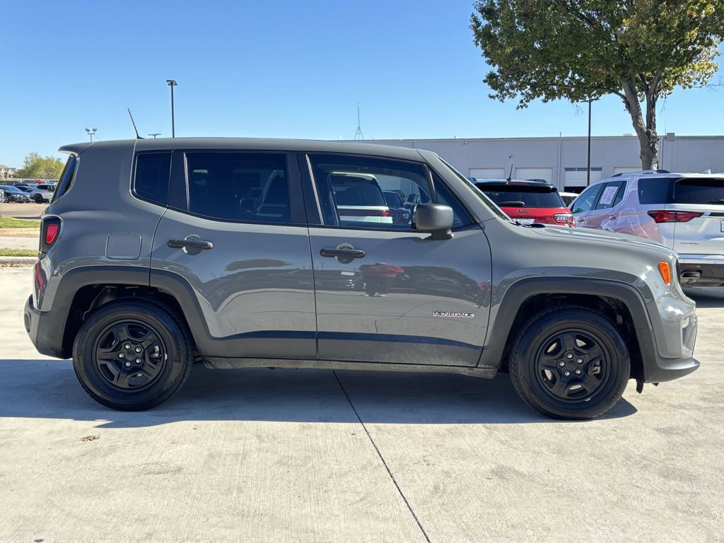 Used 2021 Jeep Renegade Sport image 2