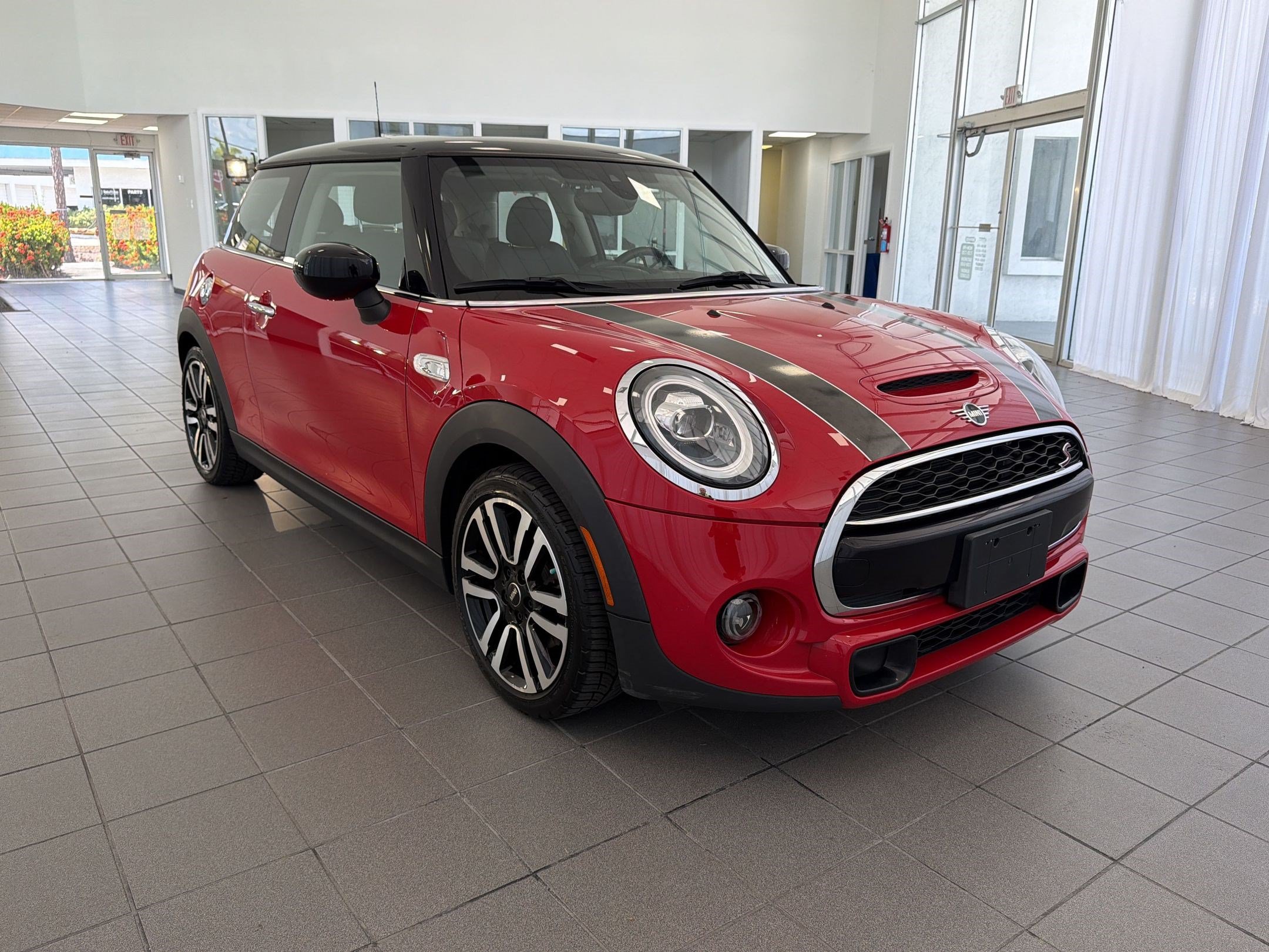 Used 2021 MINI Cooper S FWD image 7