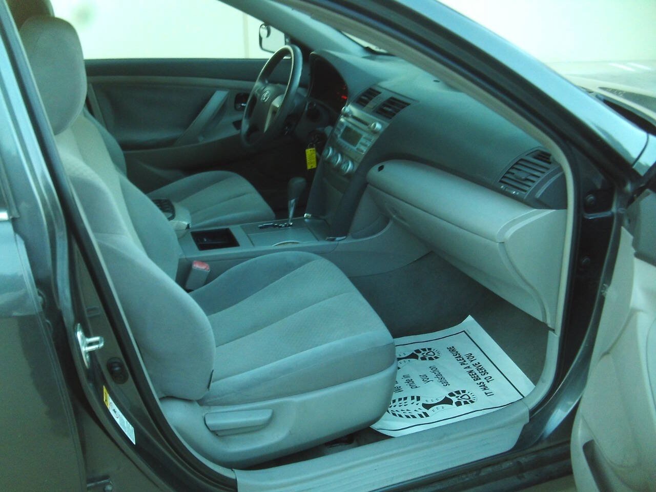 Used 2008 Toyota Camry LE FWD image 17