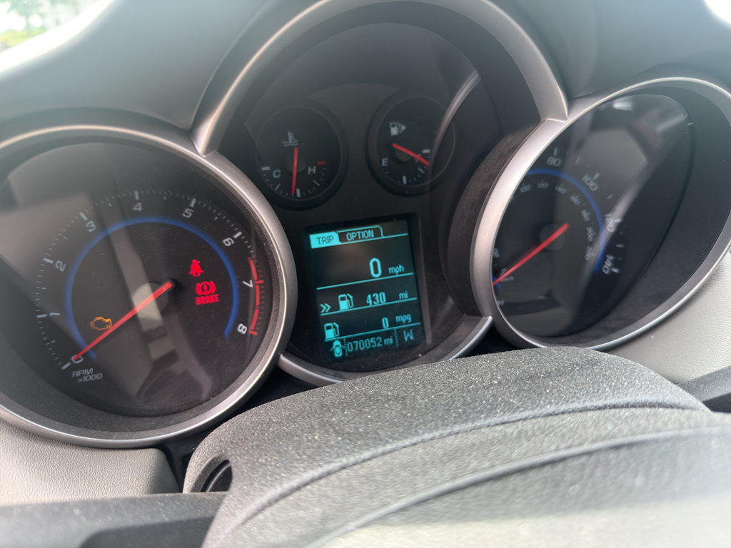 Used 2015 Chevrolet Cruze LS FWD image 5