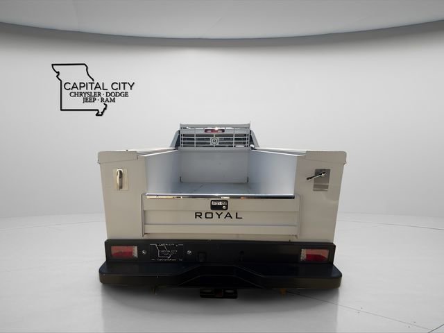 Used 2024 RAM 3500 Tradesman w/ Chrome Appearance Group image 4