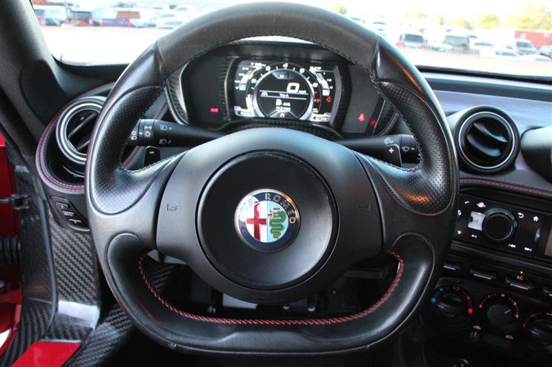 Used 2015 Alfa Romeo 4C Launch Edition w/ Convenience Group RWD image 23