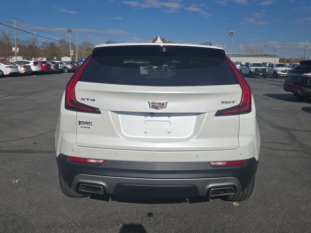 Used 2022 Cadillac XT4 Premium Luxury w/ Cold Weather Package AWD/4WD image 7