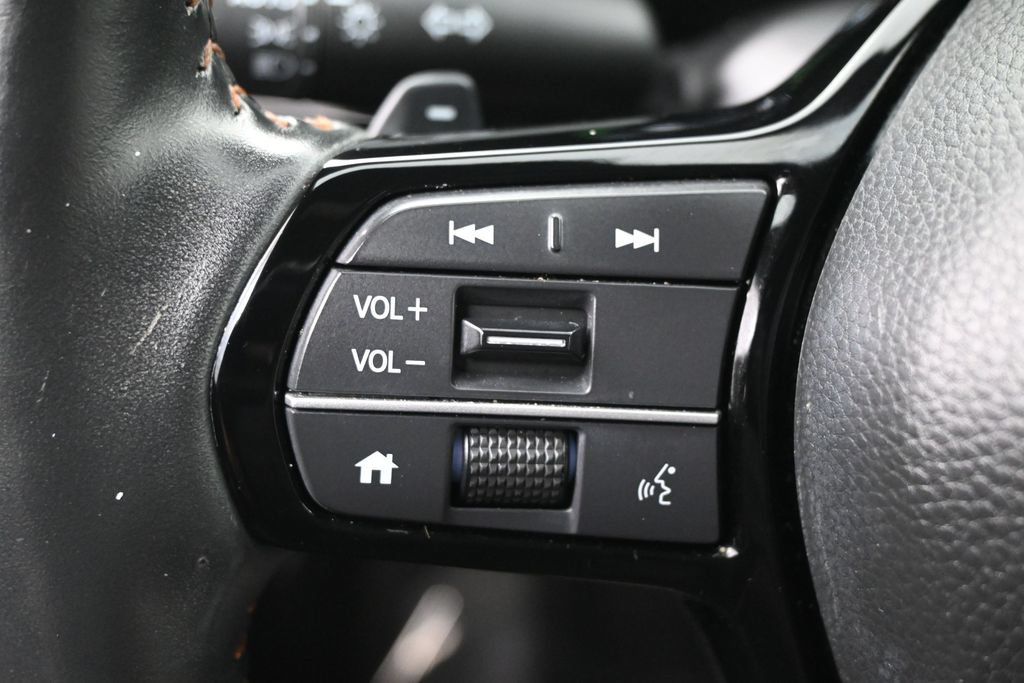 Used 2025 Honda CR-V Sport Touring image 21