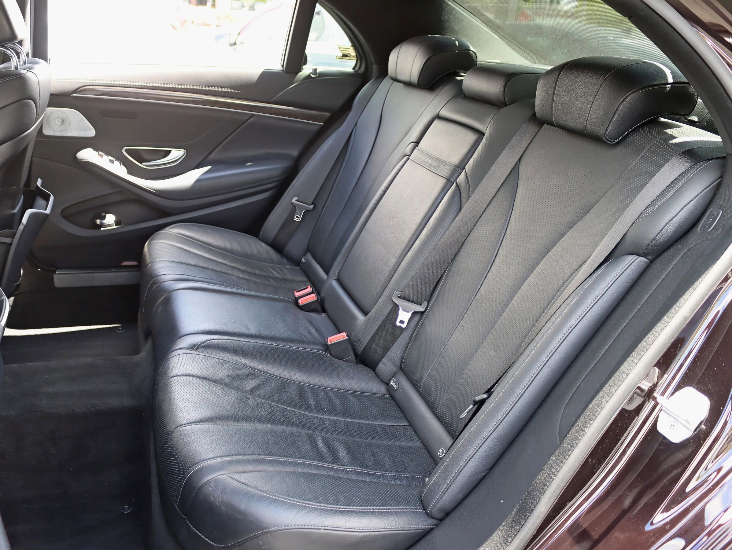 Used 2015 Mercedes-Benz S 550 4MATIC Sedan image 30