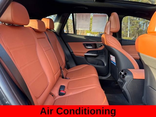 Used 2024 Mercedes-Benz GLC 300 image 21