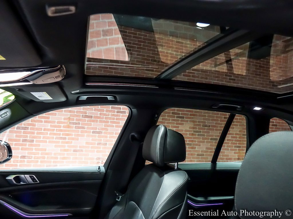 Used 2022 BMW X5 xDrive40i w/ Premium Package image 16