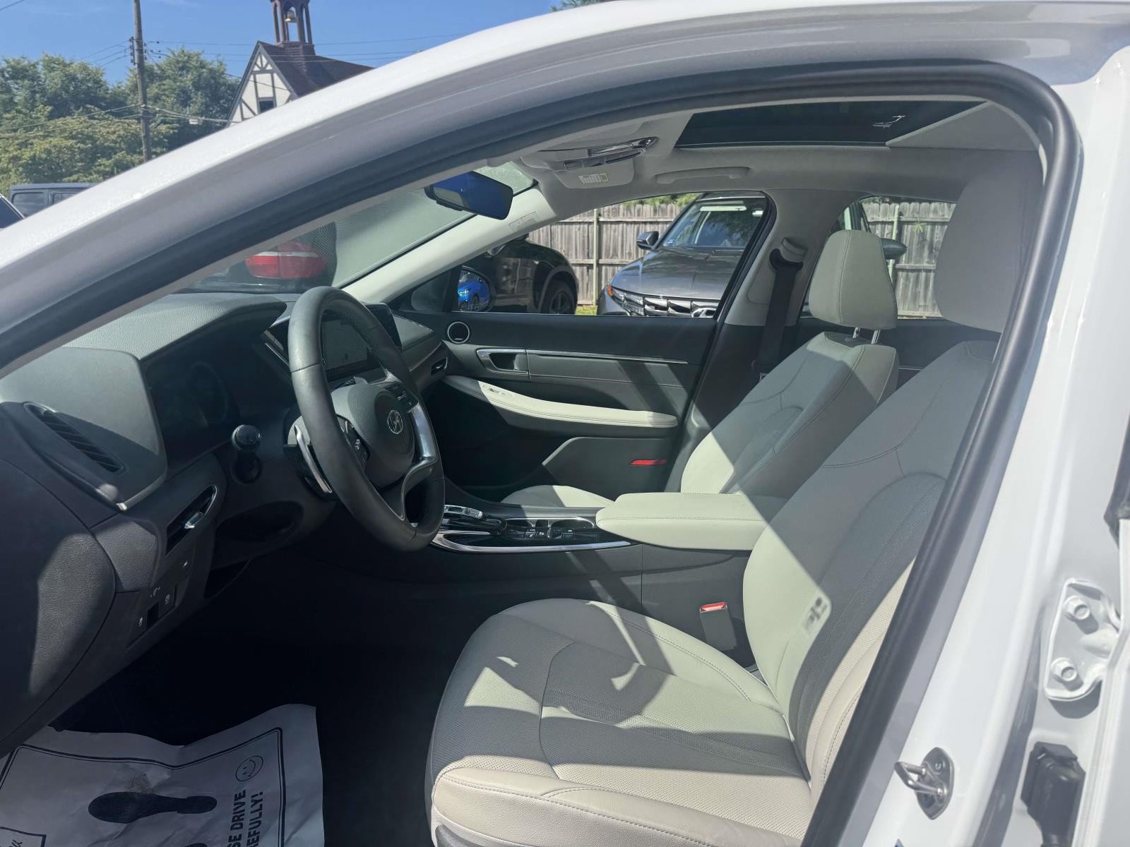 Used 2023 Hyundai Sonata Limited FWD image 17
