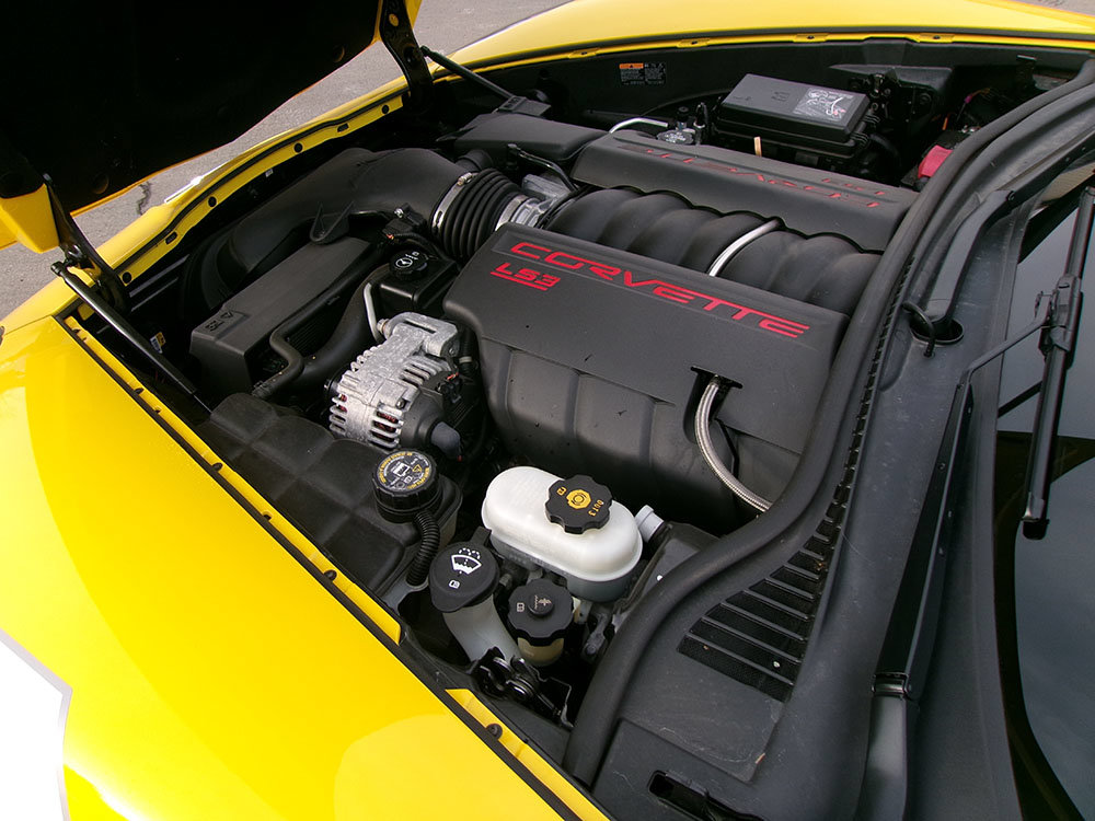 Used 2011 Chevrolet Corvette Grand Sport w/ Preferred Equipment Group RWD image 7