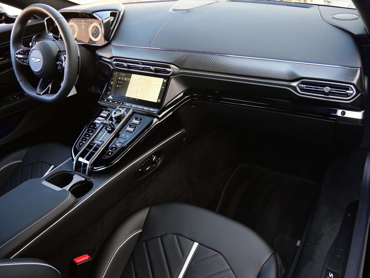 New 2026 Aston Martin V8 Vantage S RWD image 10
