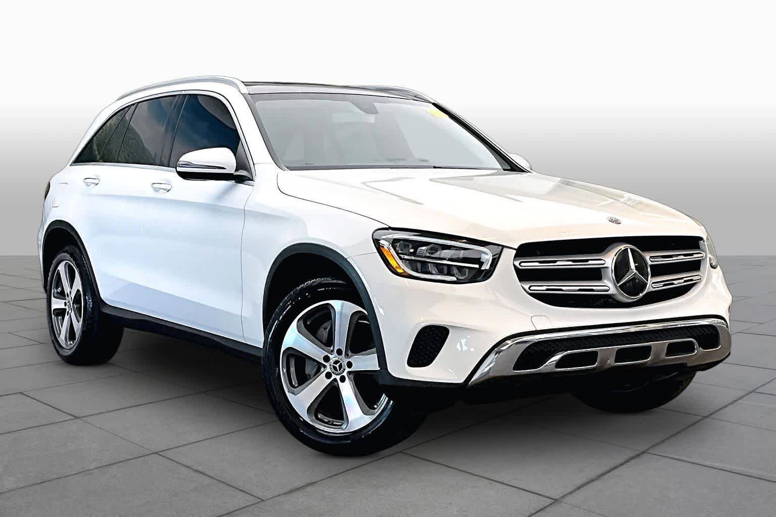 Used 2020 Mercedes-Benz GLC 300 4MATIC image 3
