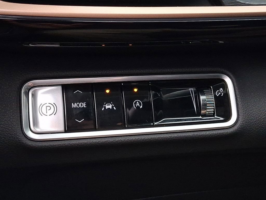 Certified 2025 Buick Envision Sport Touring image 25