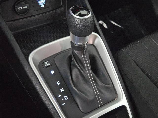 Used 2021 Hyundai Venue SE FWD image 12