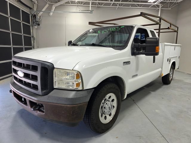 Used 2006 Ford F250 XL RWD image 3