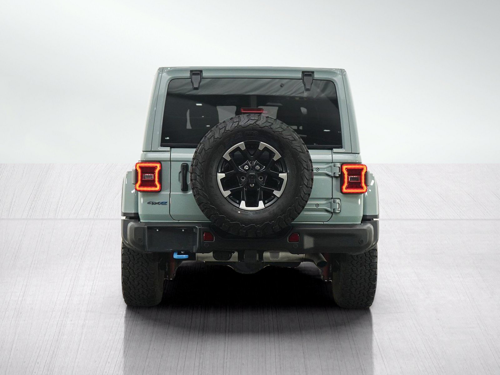 Used 2024 Jeep Wrangler Unlimited Rubicon 4xe AWD/4WD image 4