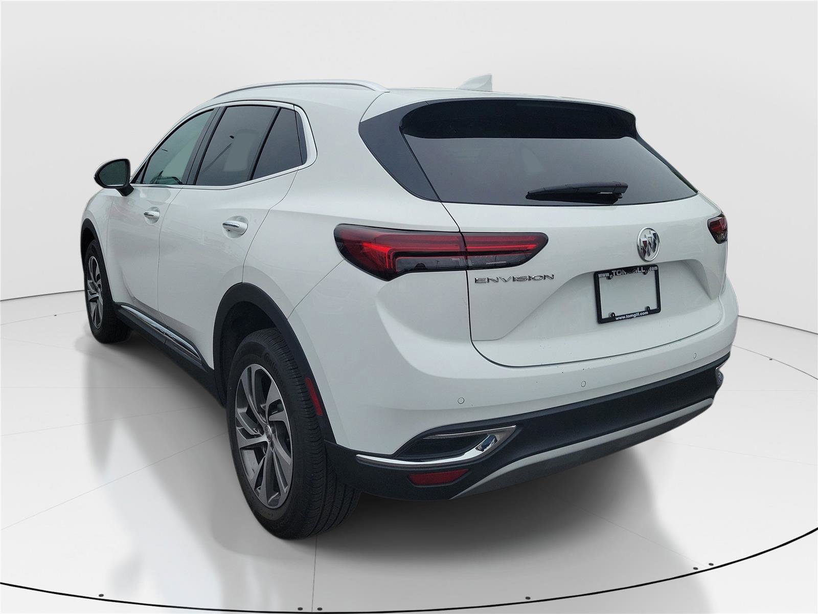 Used 2023 Buick Envision Essence FWD image 3