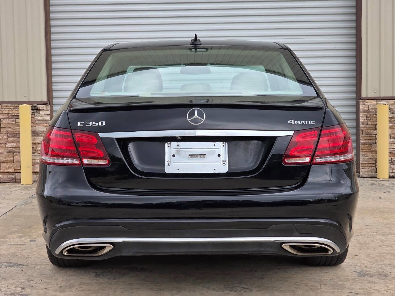 Used 2016 Mercedes-Benz E 350 4MATIC Sedan image 4
