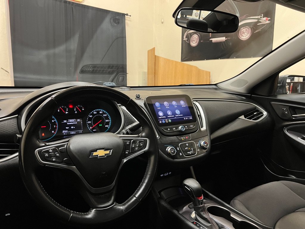 Used 2022 Chevrolet Malibu RS FWD image 26