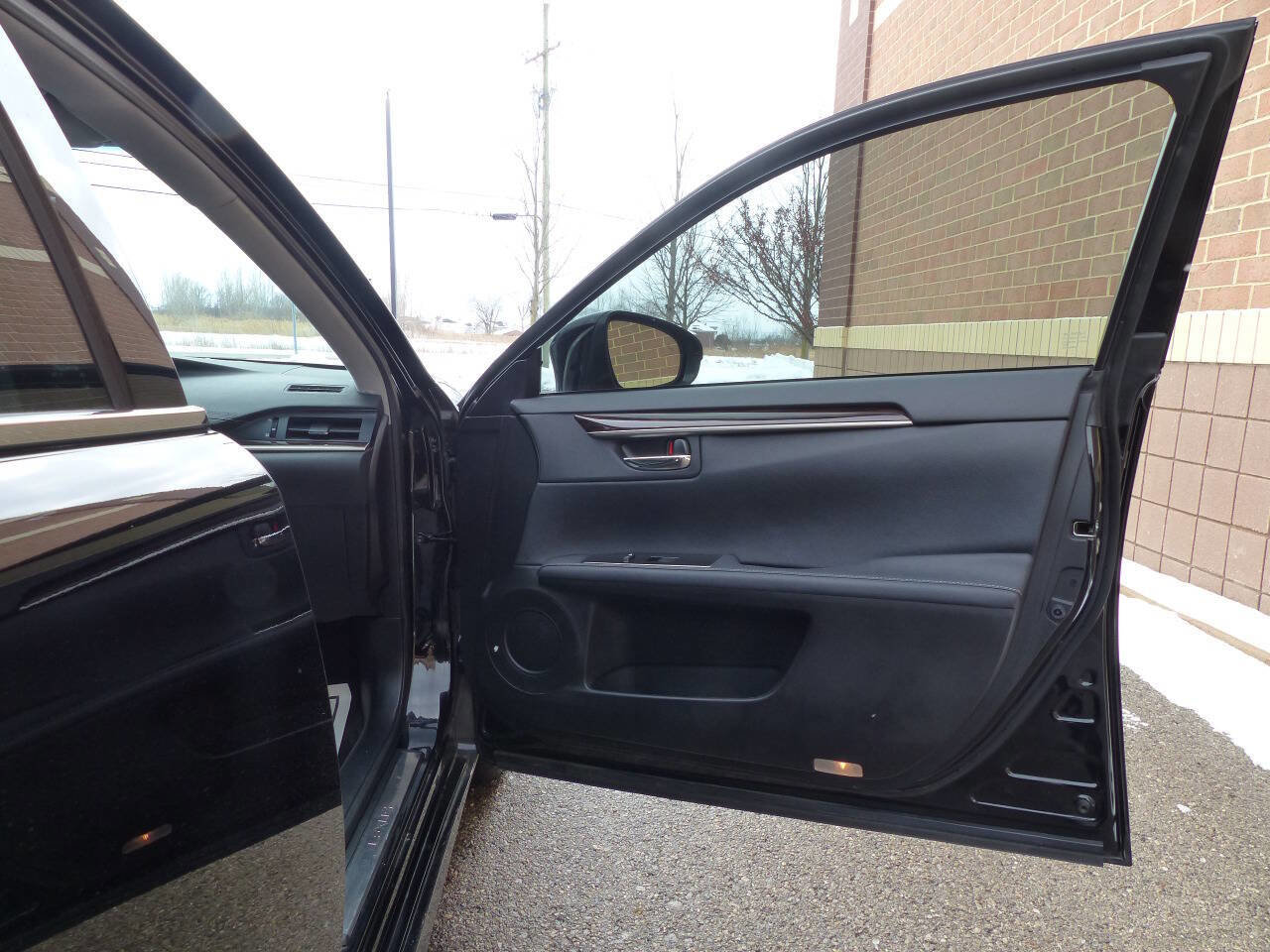 Used 2017 Lexus ES 350 w/ Luxury Package image 41