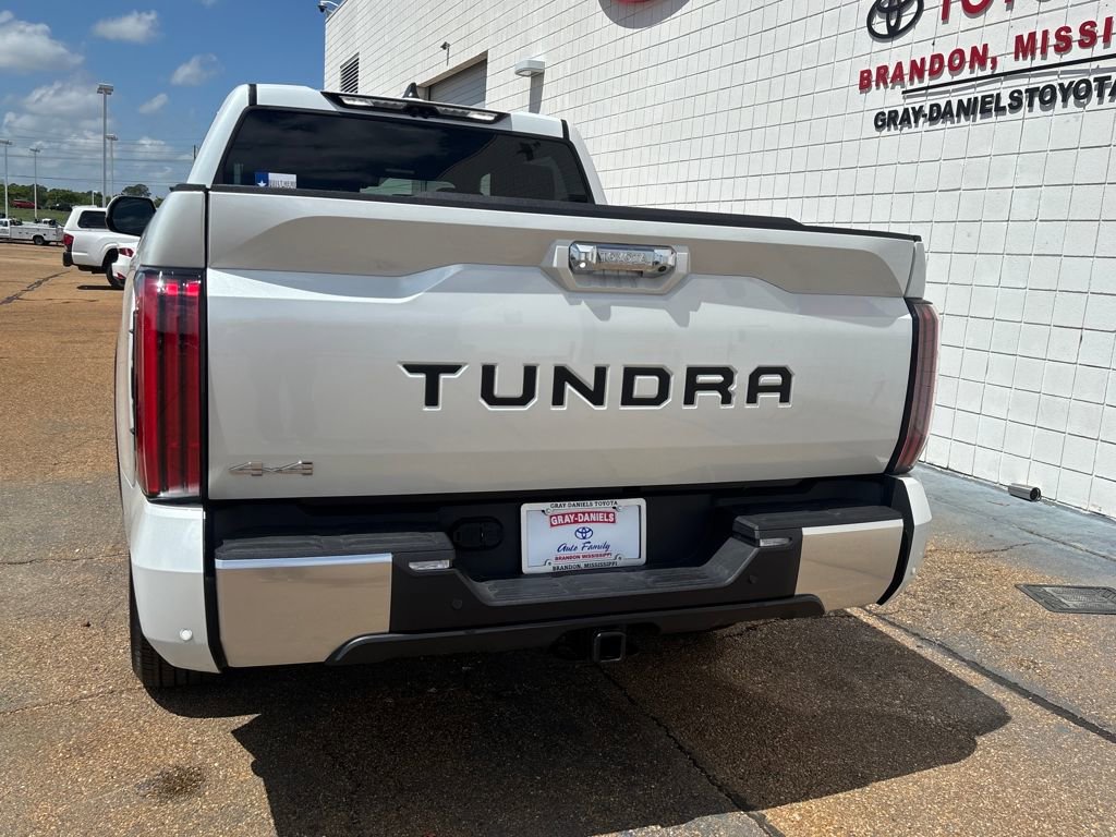 Used 2025 Toyota Tundra Limited image 32