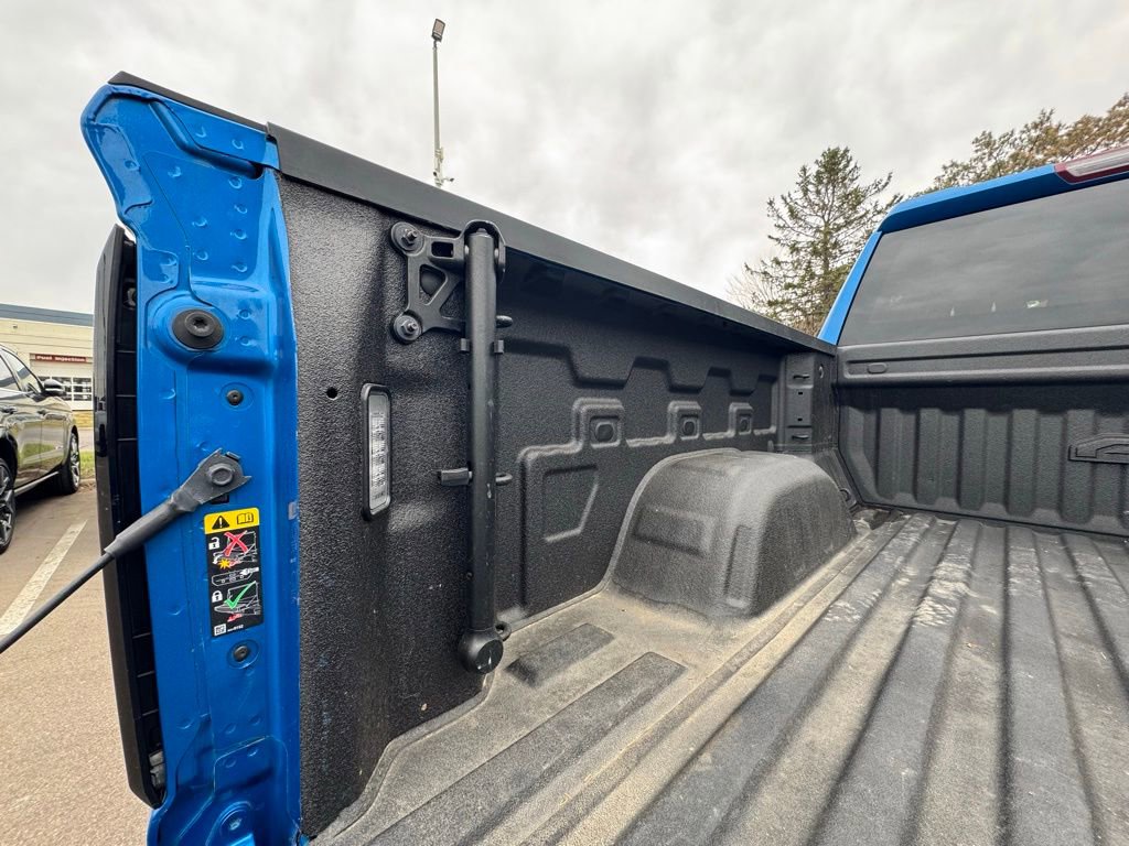 Used 2023 GMC Sierra 1500 AT4 image 14