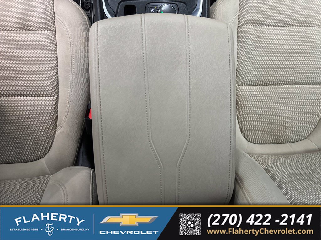 Used 2022 Chevrolet Traverse LT FWD image 33