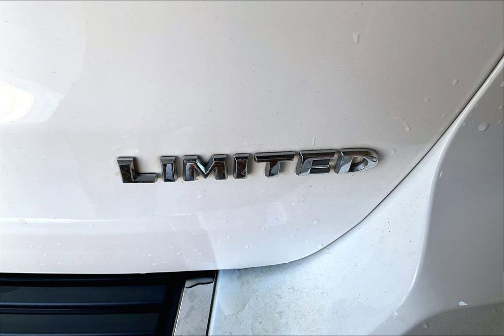 Used 2021 Jeep Grand Cherokee Limited w/ Luxury Group II image 24