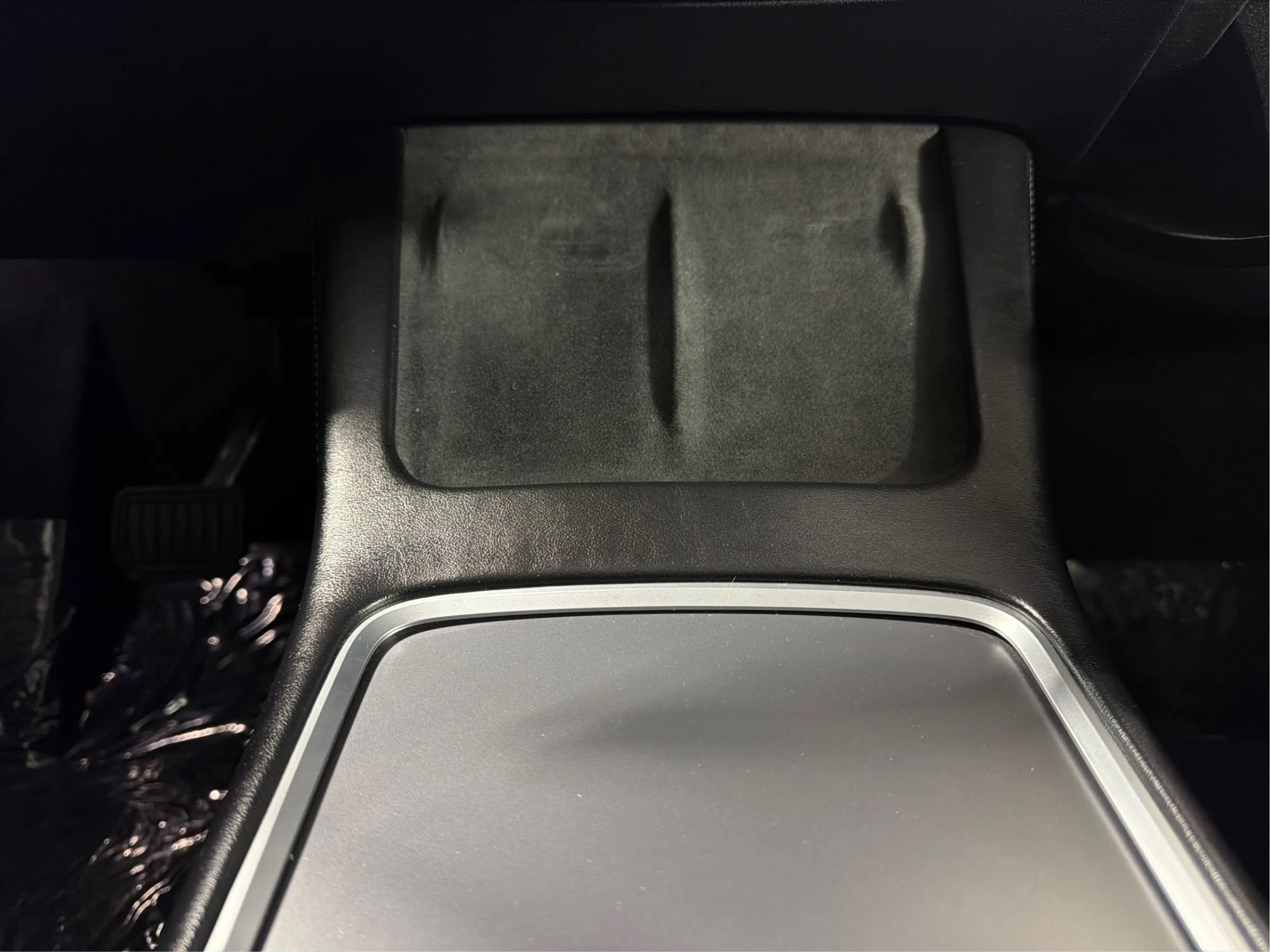 Used 2024 Tesla Model Y Long Range AWD/4WD image 29