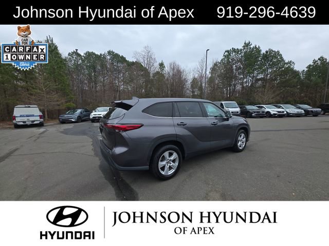 Used 2021 Toyota Highlander L image 15