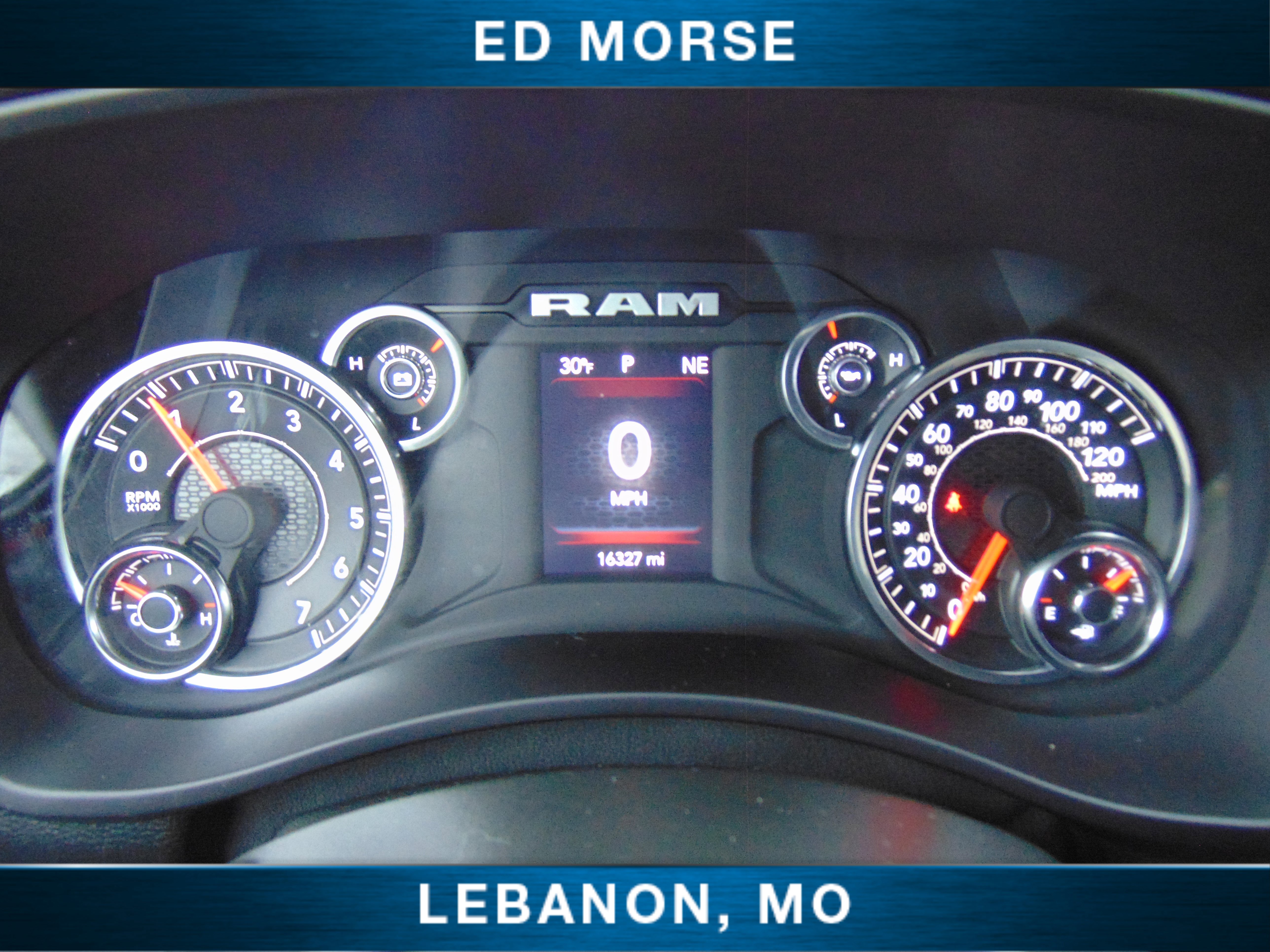 Used 2024 RAM 2500 Big Horn w/ Sport Appearance Package image 25