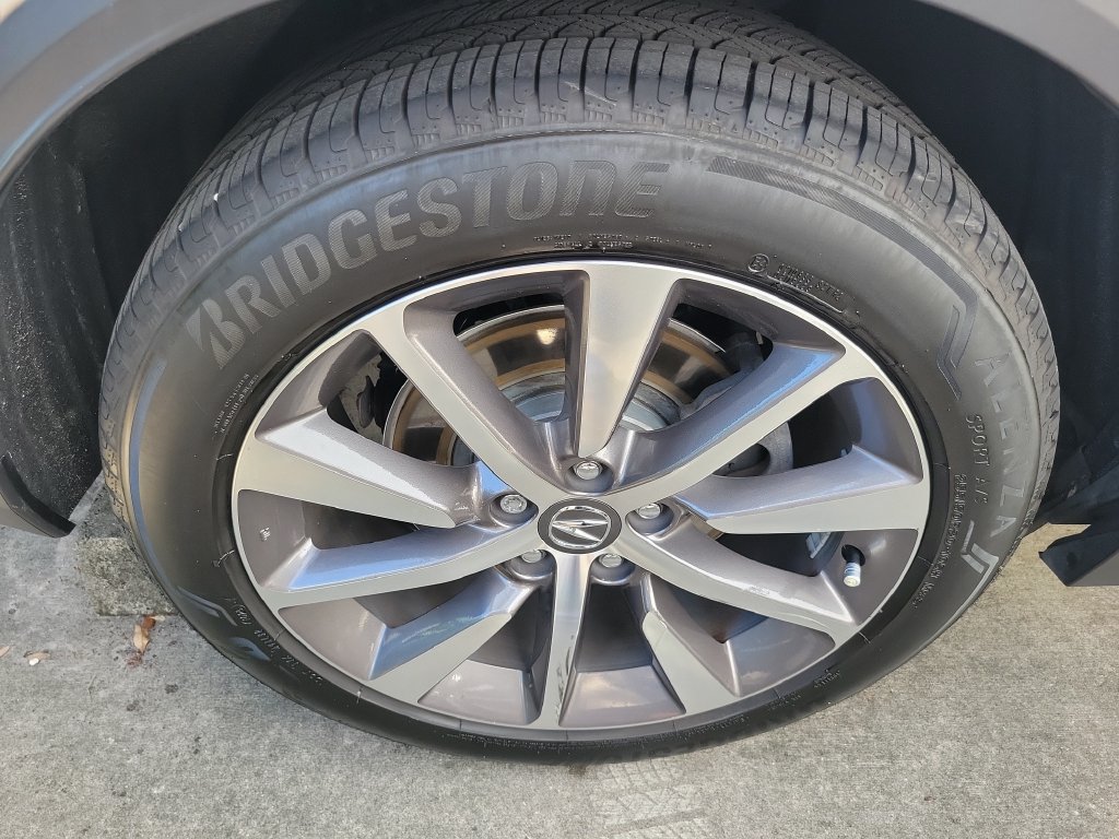 Certified 2025 Acura MDX w/ Technology Package FWD image 9