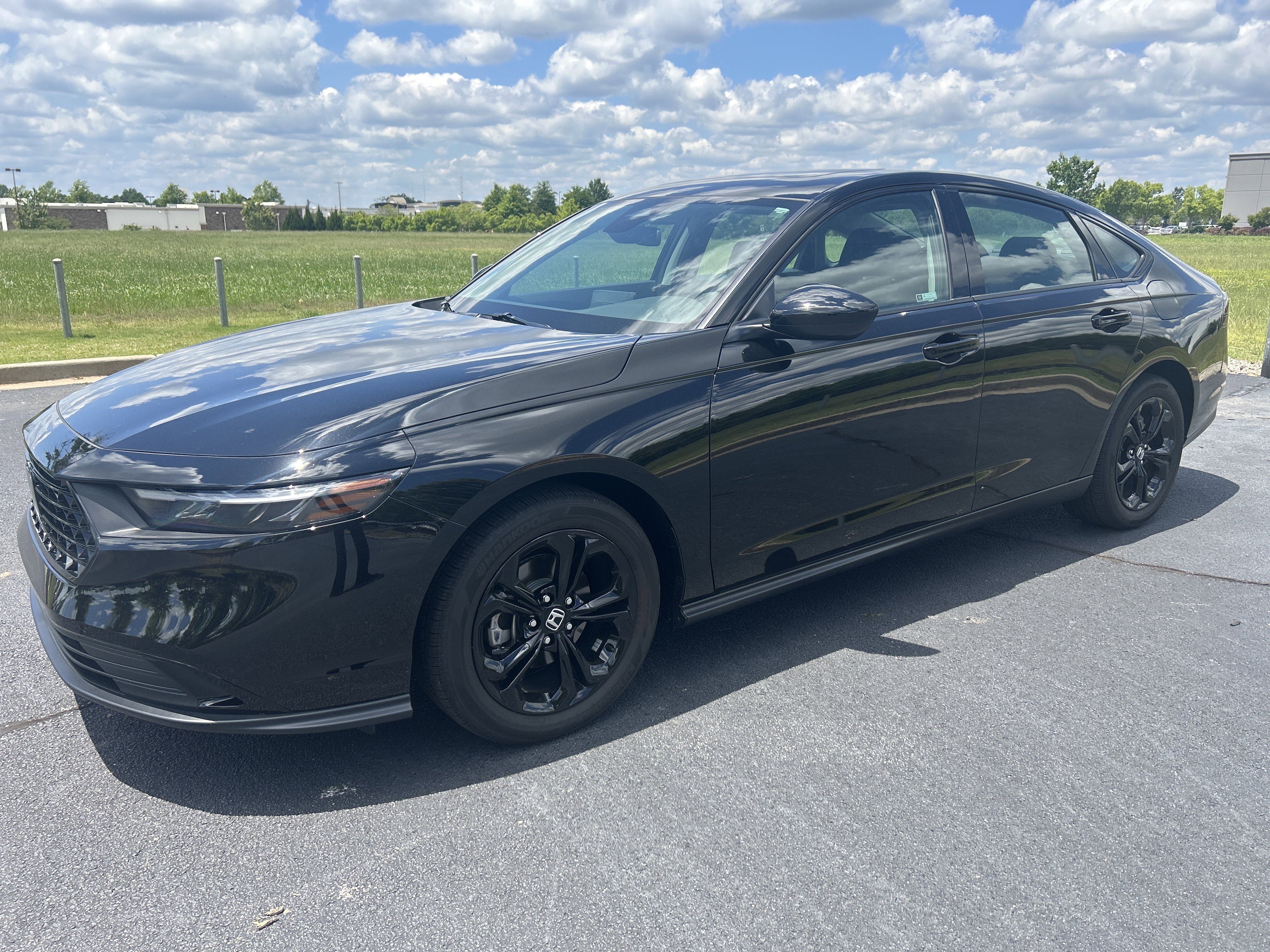 Certified 2025 Honda Accord SE image 5
