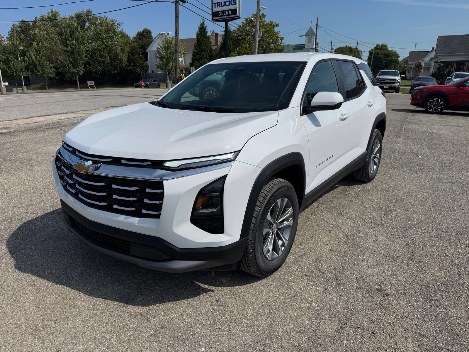New 2027 Chevrolet Equinox LT AWD/4WD image 2