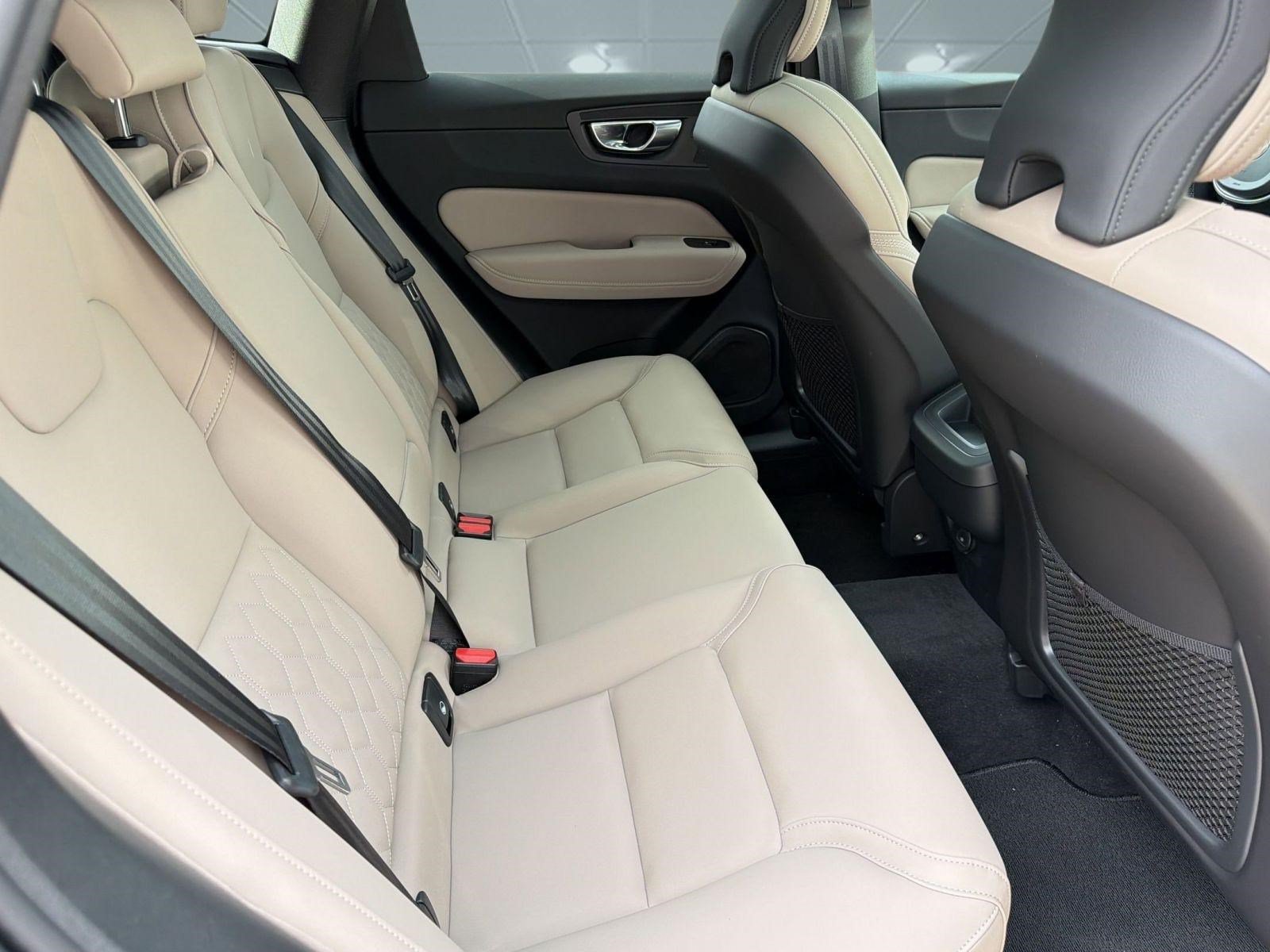 New 2026 Volvo XC60 B5 Core w/ Protection Package Premier AWD/4WD image 29