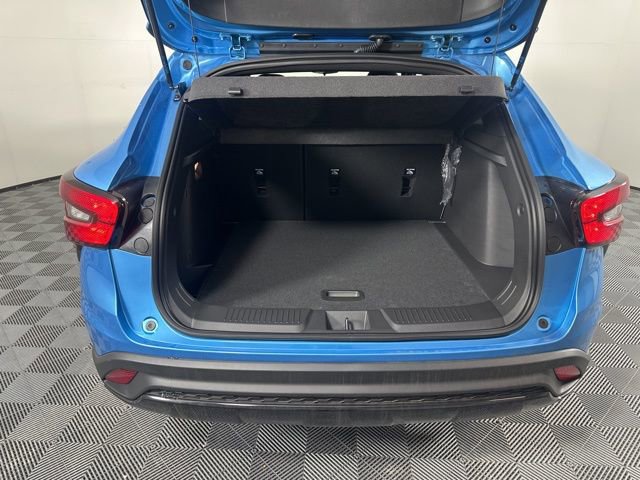 New 2026 Chevrolet Trax RS w/ Sunroof Package image 12