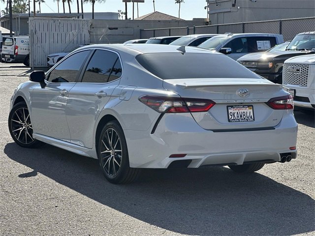 Used 2024 Toyota Camry SE image 6