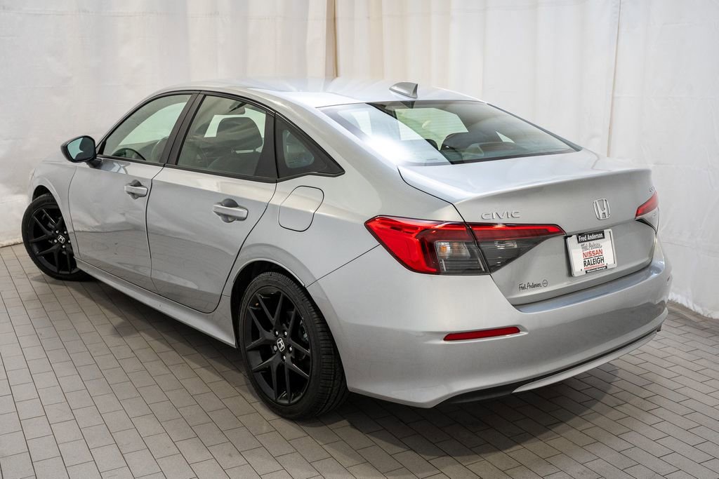 Used 2024 Honda Civic Sport image 3