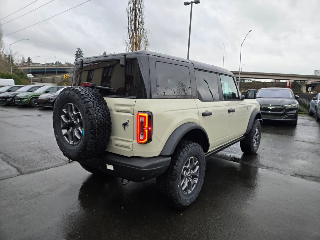 New 2025 Ford Bronco Badlands AWD/4WD image 5