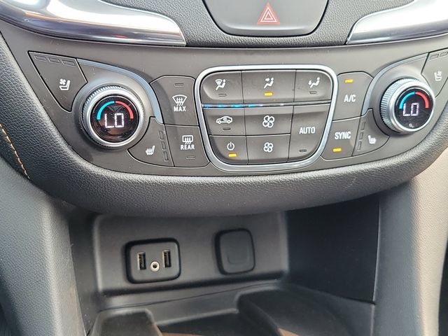 Used 2018 Chevrolet Equinox Premier FWD image 24