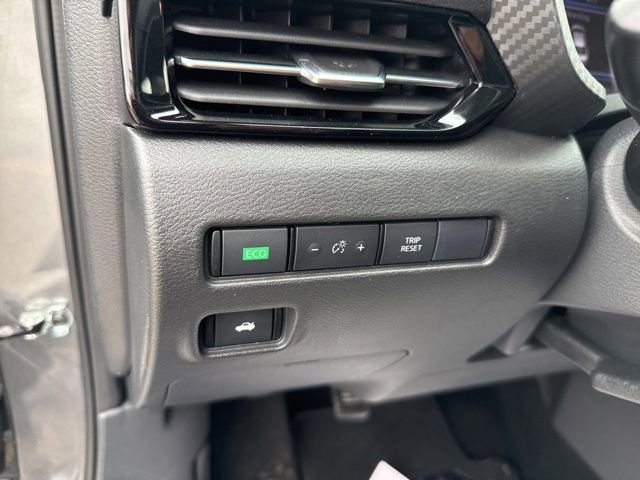 Used 2024 Nissan Sentra SR w/ SR Premium Package image 27