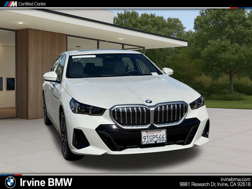 Used 2025 BMW 530i w/ M Sport Package image 5