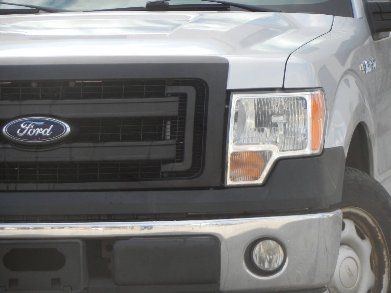 Used 2014 Ford F150 XL w/ Equipment Group 101A Mid RWD image 4