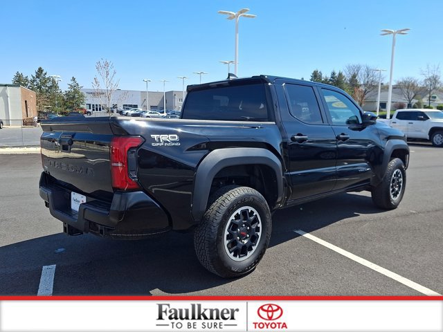 Certified 2024 Toyota Tacoma TRD Off-Road AWD/4WD image 6