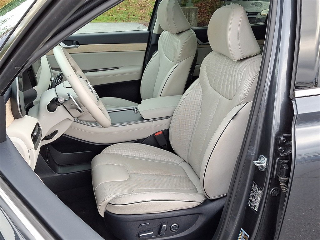 Used 2024 Hyundai Palisade Limited image 18